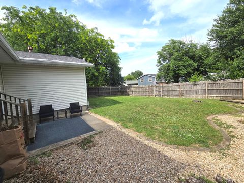 Tiny photo for 2016 Juniper Lane, Bloomington, IL 61701 (MLS # 12679186)