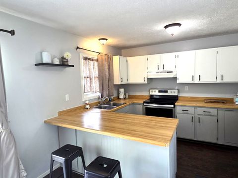 Tiny photo for 2016 Juniper Lane, Bloomington, IL 61701 (MLS # 12679186)