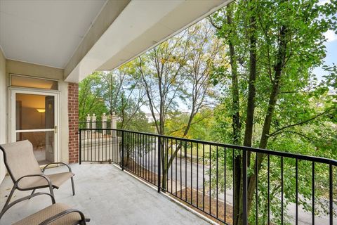 Tiny photo for 3125 Town Square Drive #201, Rolling Meadows, IL 60008 (MLS # 12491347)