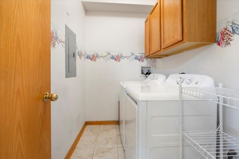 Tiny photo for 3125 Town Square Drive #201, Rolling Meadows, IL 60008 (MLS # 12491347)