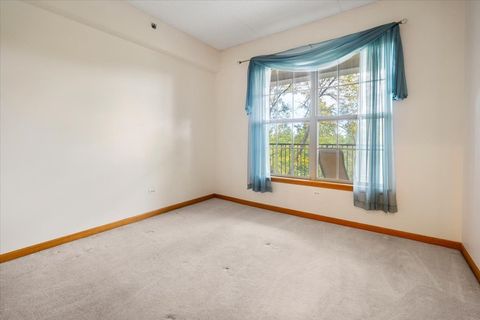 Tiny photo for 3125 Town Square Drive #201, Rolling Meadows, IL 60008 (MLS # 12491347)