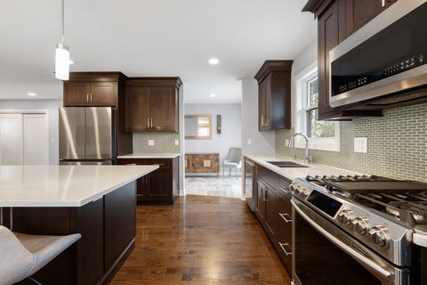 Tiny photo for 140 Spring Oaks Drive, Wood Dale, IL 60191 (MLS # 12634058)
