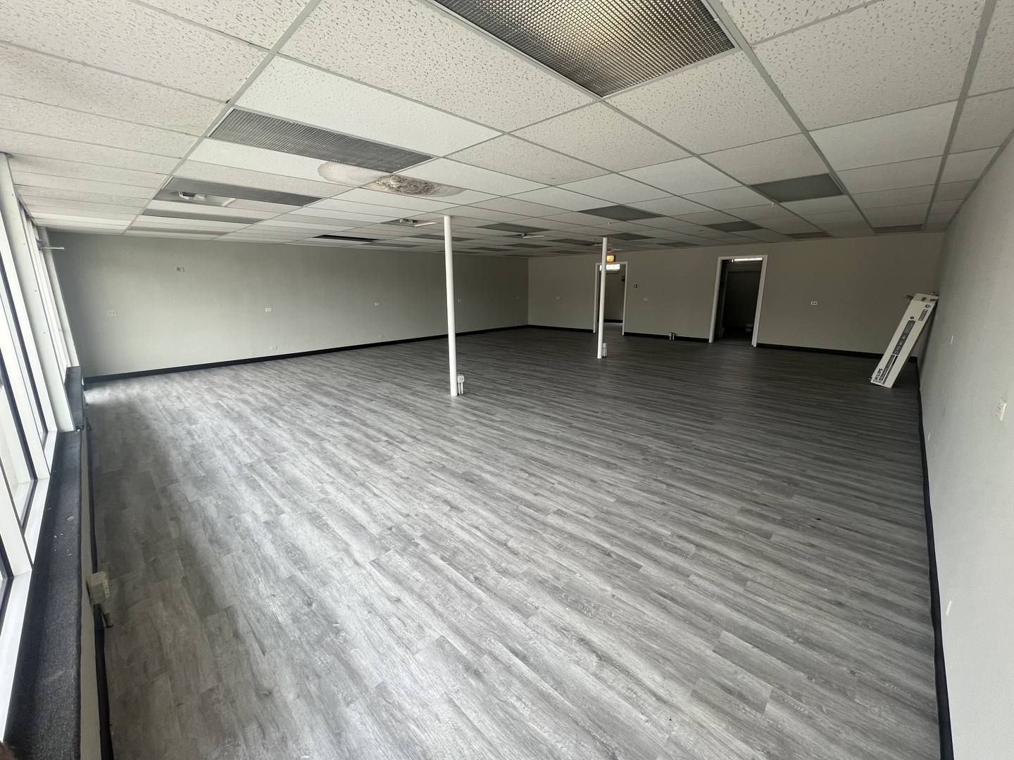 49 E Fullerton Avenue