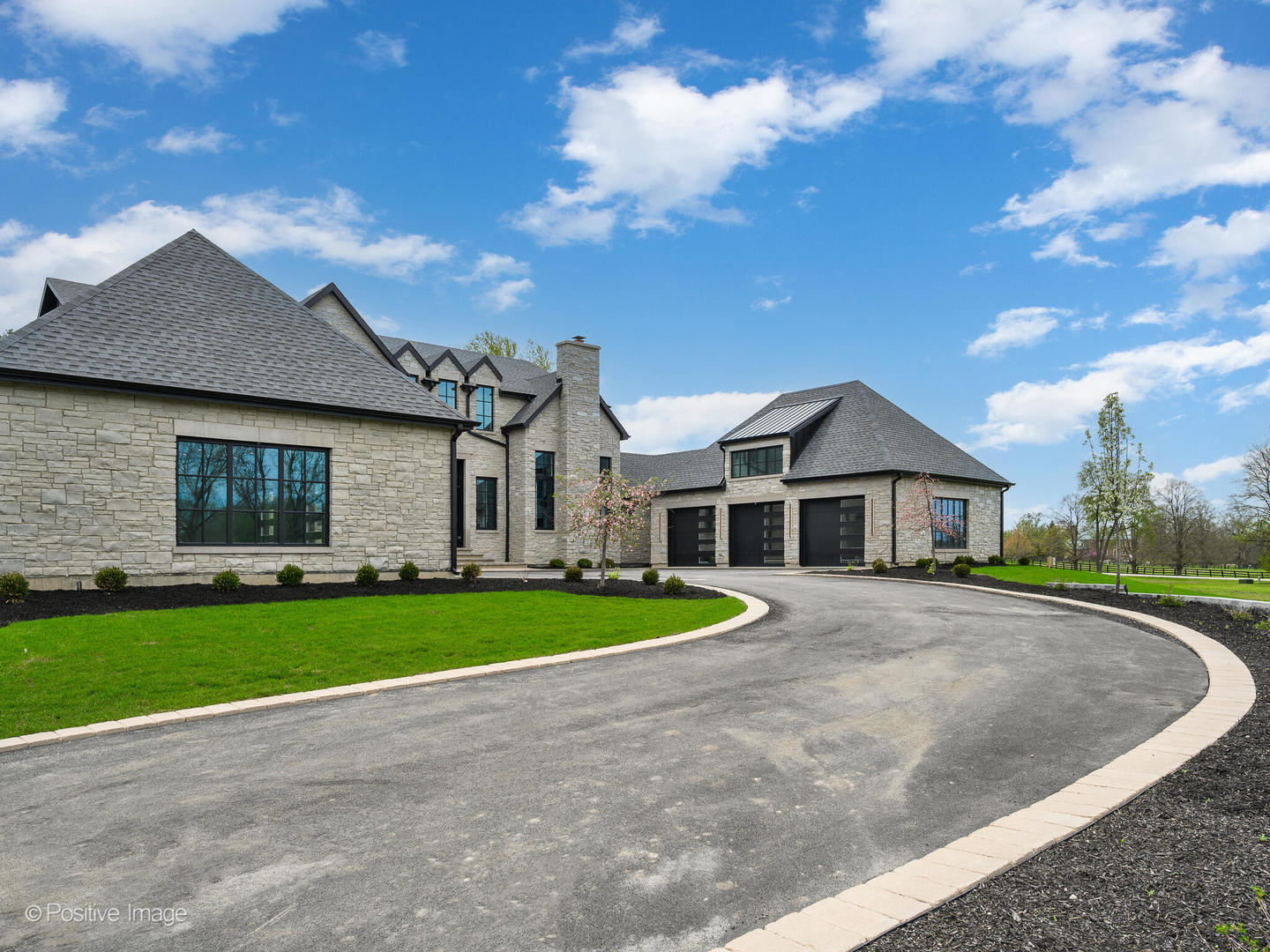 20 Creekside Lane