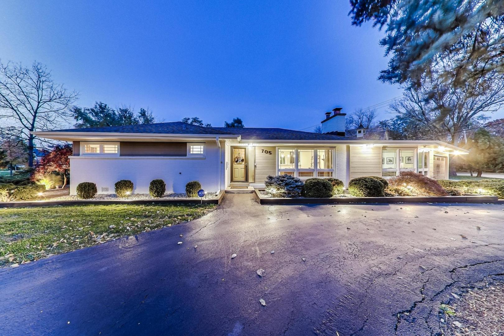 705 N County Line Road