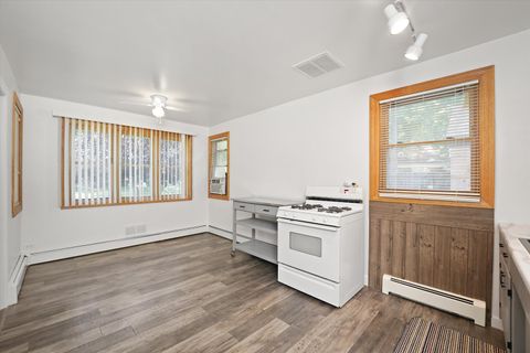 Tiny photo for 10823 S Keeler Avenue, Oak Lawn, IL 60453 (MLS # 12465966)