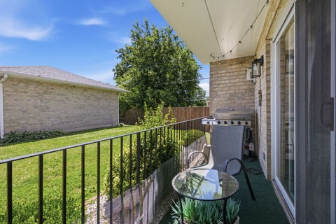 Tiny photo for 8836 Amelia Court #1A, Justice, IL 60458 (MLS # 12679166)