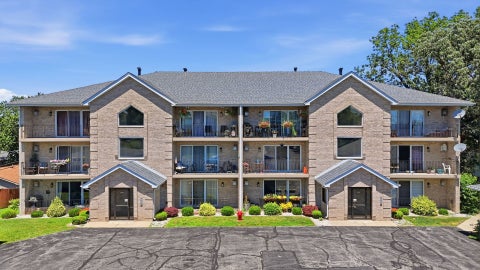 Photo of 8836 Amelia Court #1A, Justice, IL 60458 (MLS # 12679166)
