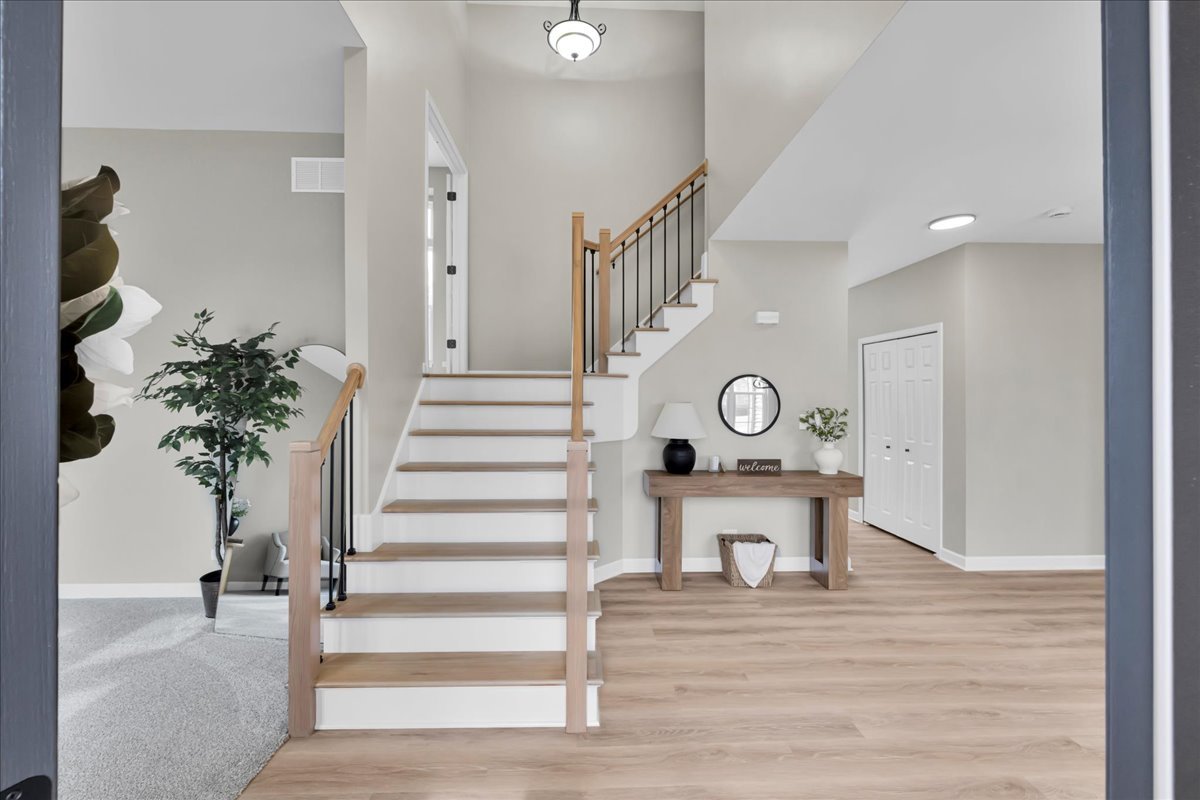 555 Bluestem Drive