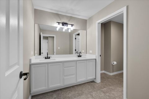 Tiny photo for 555 Bluestem Drive, Yorkville, IL 60560 (MLS # 12619958)