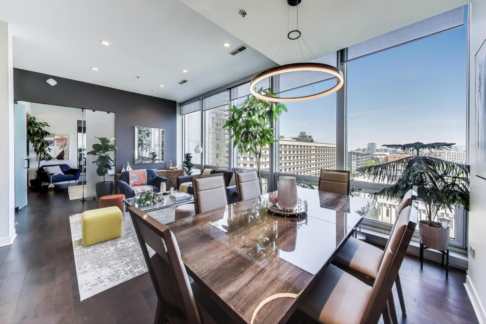 500 W SUPERIOR Street 702