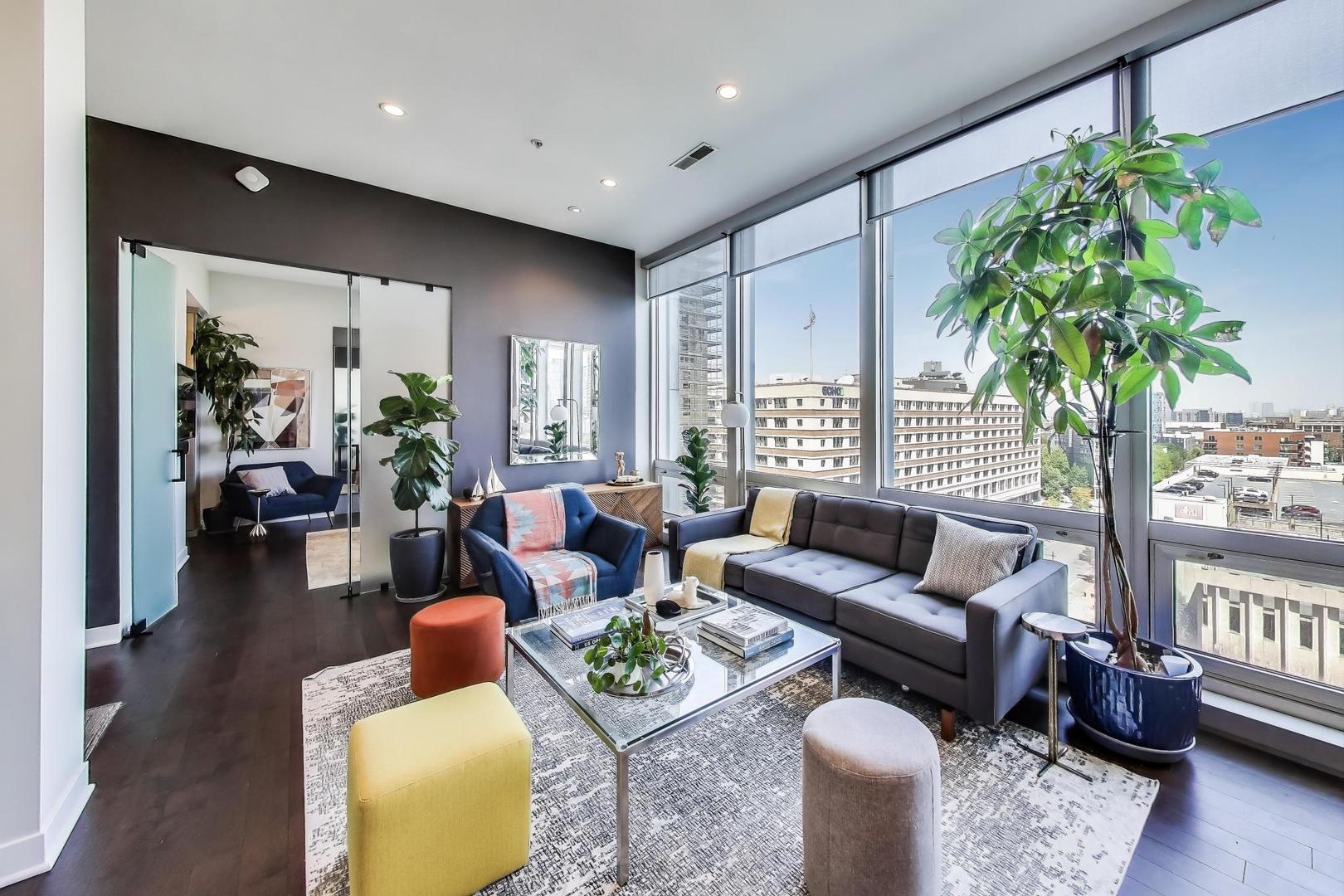 500 W SUPERIOR Street 702