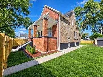 234 W 105th Place Chicago IL 60628