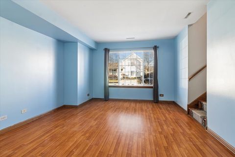 Tiny photo for 601 E Victoria Circle, North Aurora, IL 60542 (MLS # 12524668)