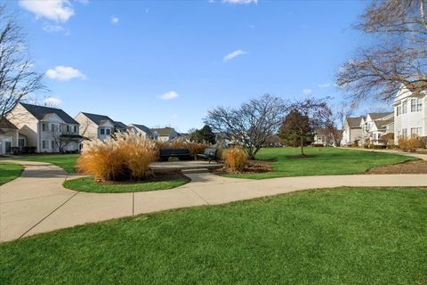 Tiny photo for 601 E Victoria Circle, North Aurora, IL 60542 (MLS # 12524668)