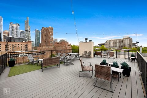 Tiny photo for 1525 S Michigan Avenue #107, Chicago, IL 60605 (MLS # 12632940)