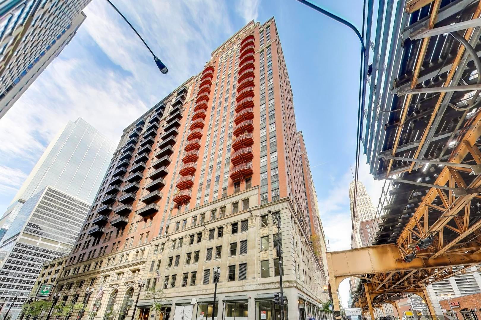 208 W Washington Street 1913