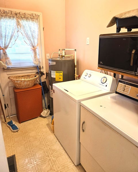 Tiny photo for 355 Lee Evans Drive, Hull, IL 62343 (MLS # 12765771)