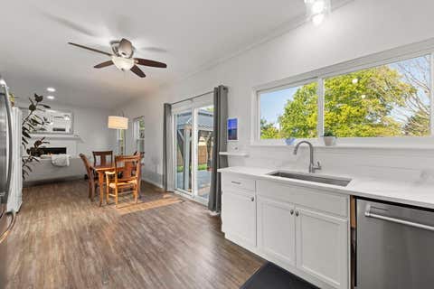 Tiny photo for 502 N Juniper Drive, North Aurora, IL 60542 (MLS # 12719821)