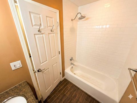 Tiny photo for 233 Harvest Court, Vernon Hills, IL 60061 (MLS # 12561885)