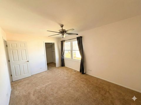 Tiny photo for 233 Harvest Court, Vernon Hills, IL 60061 (MLS # 12561885)