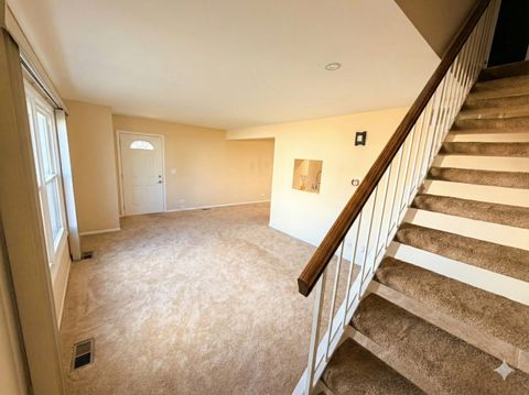 Tiny photo for 233 Harvest Court, Vernon Hills, IL 60061 (MLS # 12561885)