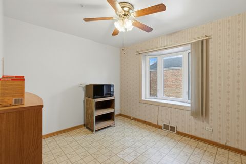 Tiny photo for 4448 Lawndale Avenue, Lyons, IL 60534 (MLS # 12559890)