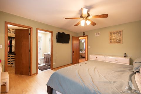 Tiny photo for 9345 S 82nd Court, Hickory Hills, IL 60457 (MLS # 12612451)