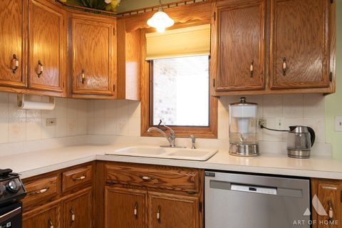 Tiny photo for 9345 S 82nd Court, Hickory Hills, IL 60457 (MLS # 12612451)