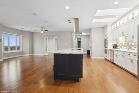 Tiny photo for 1 Renaissance Place #1PH, Palatine, IL 60067 (MLS # 12716535)