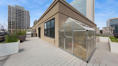 Tiny photo for 520 W Huron Street W #612, Chicago, IL 60654 (MLS # 12668088)
