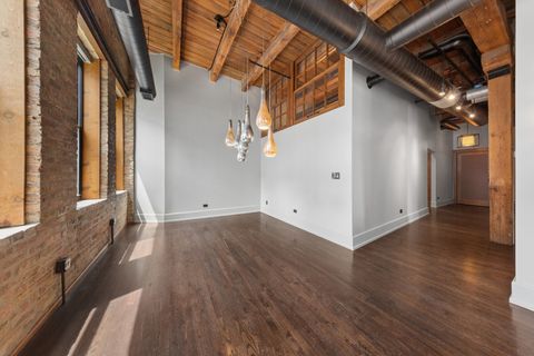 Tiny photo for 520 W Huron Street W #612, Chicago, IL 60654 (MLS # 12668088)