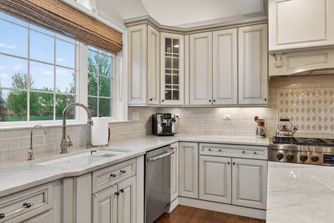 Tiny photo for 12 Wood Oaks Drive, South Barrington, IL 60010 (MLS # 12634270)