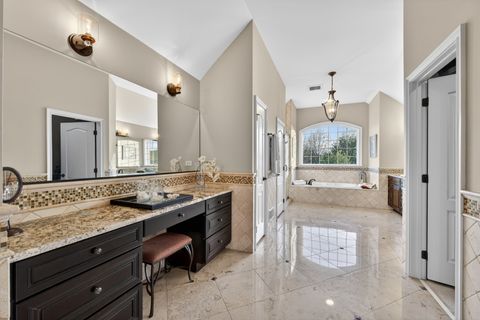Tiny photo for 12 Wood Oaks Drive, South Barrington, IL 60010 (MLS # 12634270)