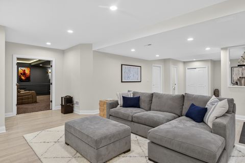 Tiny photo for 12 Wood Oaks Drive, South Barrington, IL 60010 (MLS # 12634270)