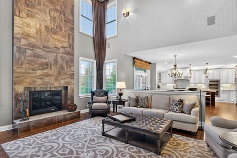 Tiny photo for 12 Wood Oaks Drive, South Barrington, IL 60010 (MLS # 12634270)