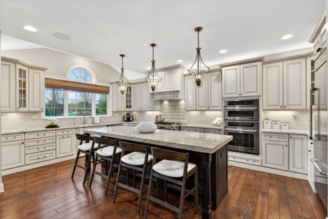 Tiny photo for 12 Wood Oaks Drive, South Barrington, IL 60010 (MLS # 12634270)