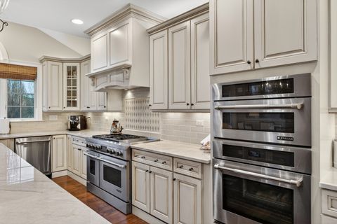 Tiny photo for 12 Wood Oaks Drive, South Barrington, IL 60010 (MLS # 12634270)