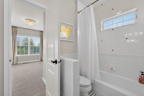 Tiny photo for 12 Wood Oaks Drive, South Barrington, IL 60010 (MLS # 12634270)