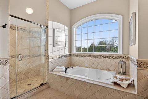 Tiny photo for 12 Wood Oaks Drive, South Barrington, IL 60010 (MLS # 12634270)