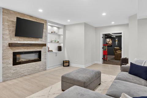 Tiny photo for 12 Wood Oaks Drive, South Barrington, IL 60010 (MLS # 12634270)