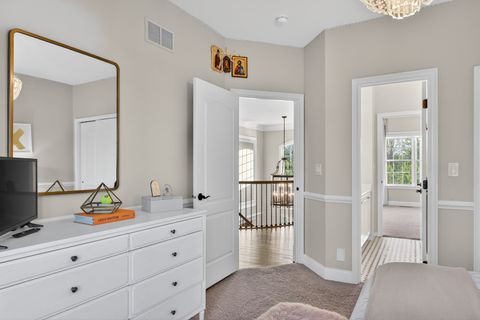 Tiny photo for 12 Wood Oaks Drive, South Barrington, IL 60010 (MLS # 12634270)