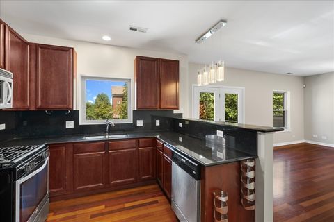 Tiny photo for 803 E 41st Street #3A, Chicago, IL 60653 (MLS # 12408533)