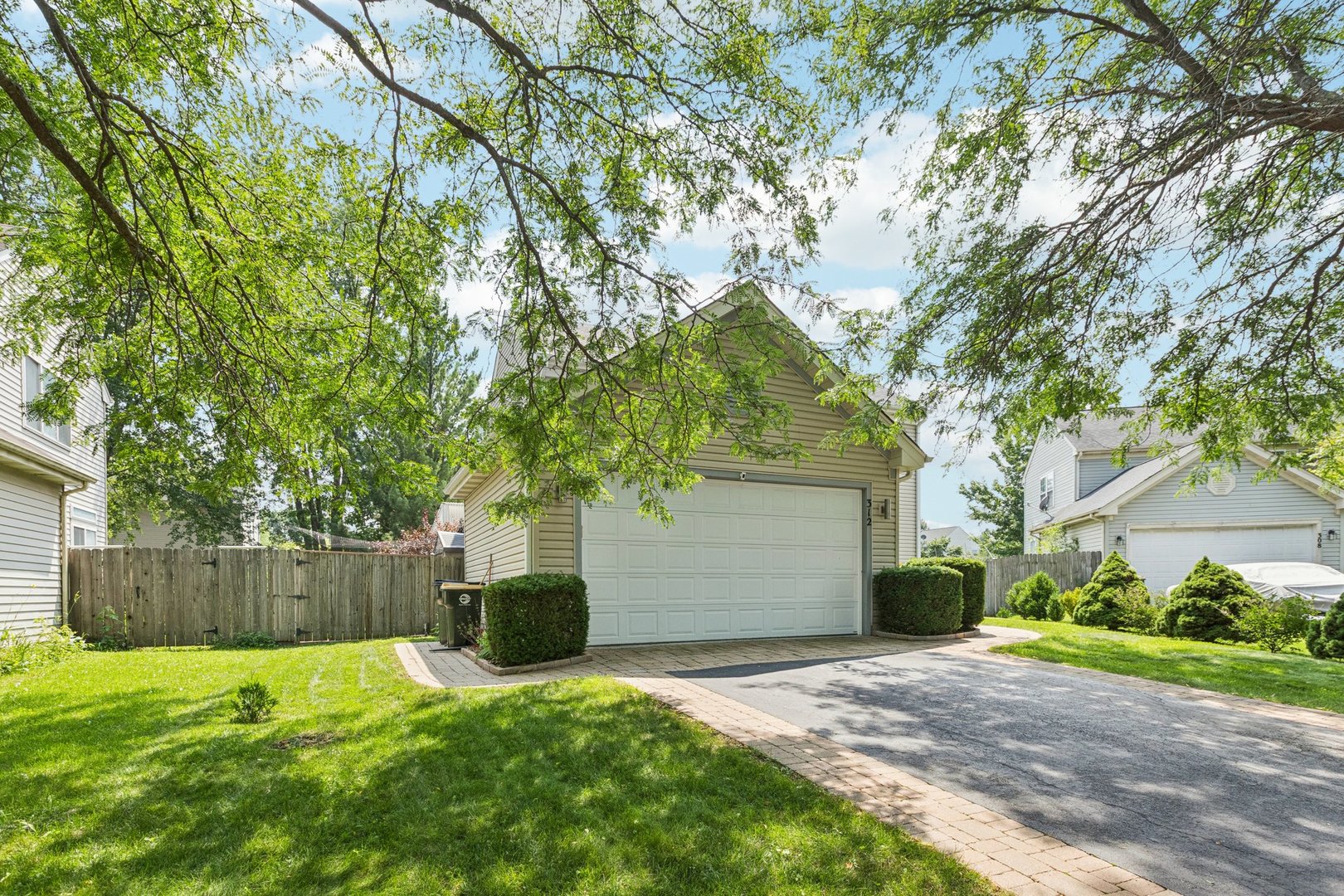 312 S Shagbark Court