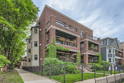 2700 N Wayne Avenue 2N Chicago IL 60614