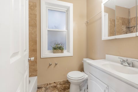 Tiny photo for 1747 W Pratt Boulevard #1, Chicago, IL 60626 (MLS # 12699900)