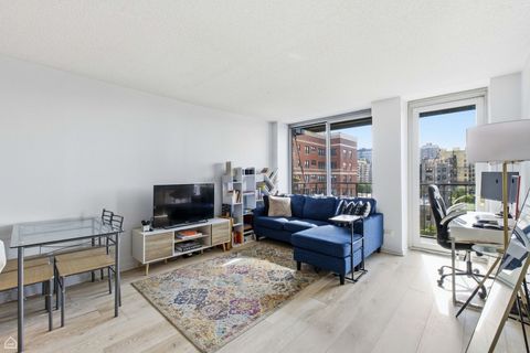 Tiny photo for 450 W Briar Place #10H, Chicago, IL 60657 (MLS # 12511847)