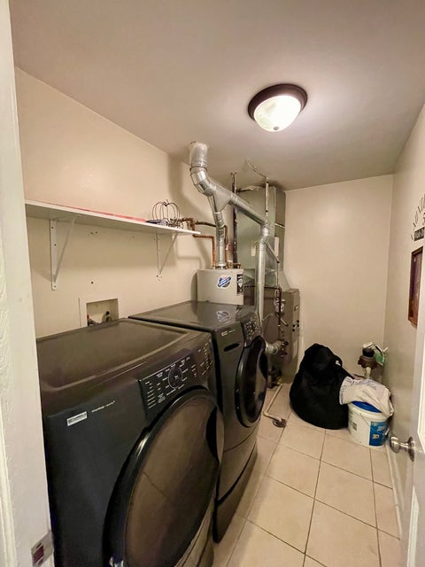 Tiny photo for 527 Heritage Drive, Oswego, IL 60543 (MLS # 12693753)