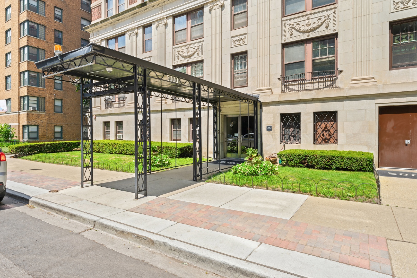5000 N Marine Drive 7D