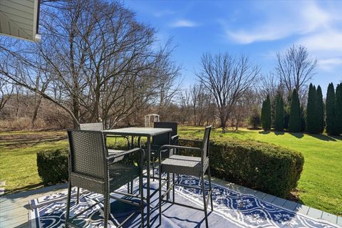 Tiny photo for 422 PEMBROKE Road SW, Poplar Grove, IL 61065 (MLS # 12599487)
